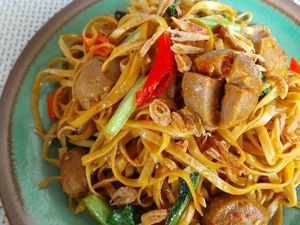 Yuk, Bikin 5 Olahan Mie dan Lontong Praktis untuk Bekal Mudik! Yuk, Bikin 5 Olahan Mie dan Lontong Praktis untuk Bekal Mudik!