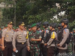 Polda Jabar Siap Halau Lapak Jualan di Rest Area Tol