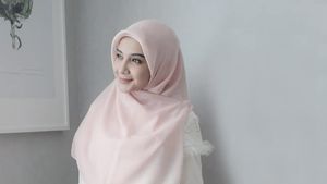 Foto: Inspirasi Baju Syari Jualan Artis untuk Lebaran