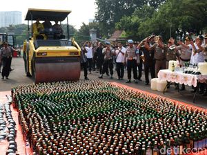 Jelang Tahun Baru, Polisi Sita Ribuan Botol Minuman Keras di Jakut