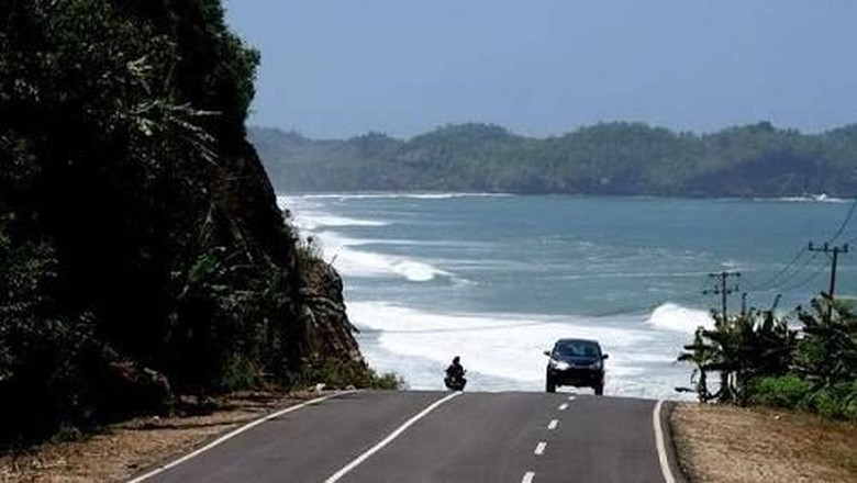 Foto: Great Ocean Road Pacitan (Budi Sugiharto/detikTravel) Foto: Great Ocean Road Pacitan (Budi Sugiharto/detikTravel)