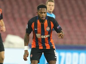 Meski Bakal Jadi Rival, Firmino Doakan Fred Sukses di MU