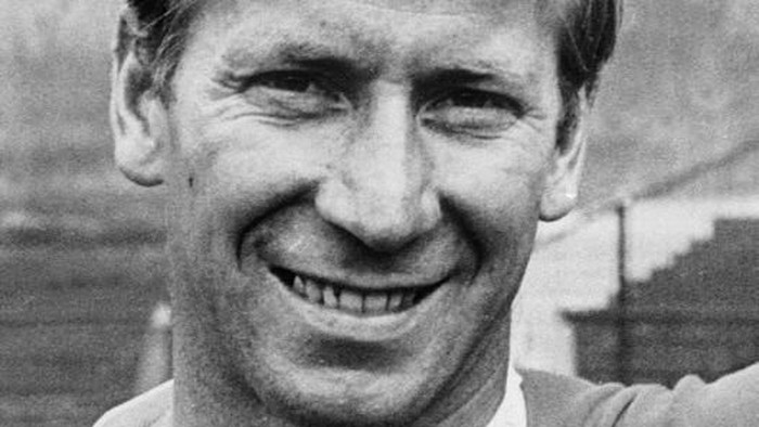 TO GO WITH AFP 2010 WORLD CUP PACKAGE IN ARABIC
(FILES) A picture taken on May 25, 1970 in Mexico City shows English forward Bobby Charlton. AFP PHOTO/- / AFP PHOTO