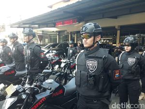 Pasukan Serba Hitam Respati Siap Tangani Penjahat di Surabaya