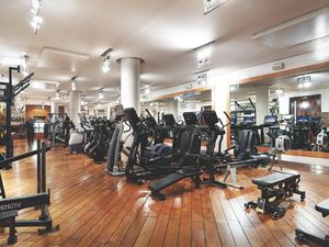 Mengintip Gym Mewah Tempat Pangeran Harry Biasa Olahraga