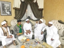 Singgung Ulama, Ini Isi Obrolan Habib Rizieq-PKS di Mekah
