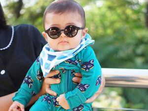 Lucunya Anak Sandra Dewi hingga Pesona Pacar Valentino Rossi