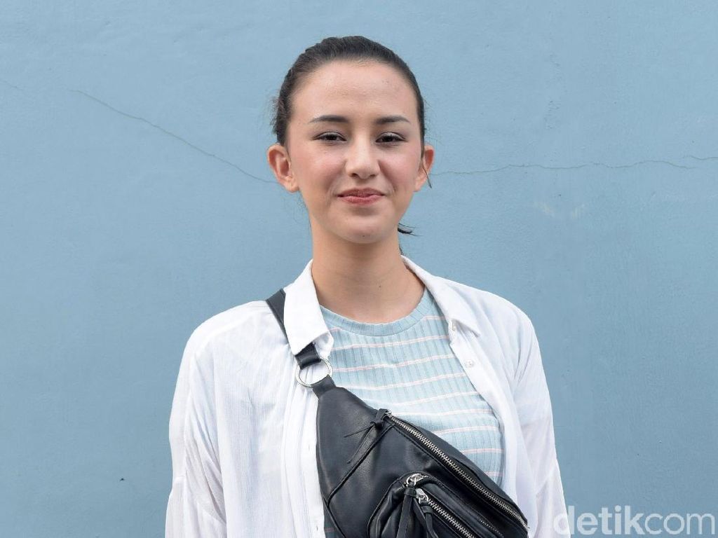 Diminta Perawatan, Dahlia Poland Beri Pesan Menohok soal Body Shaming Diminta Perawatan, Dahlia Poland Beri Pesan Menohok soal Body Shaming