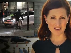 Duh! Kamera TV Rp 264 Juta Dicuri Saat Live di Jalanan Elite London