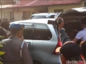 OTT KPK di Blitar dan Tulungagung, Empat Terperiksa Dibawa ke Jakarta