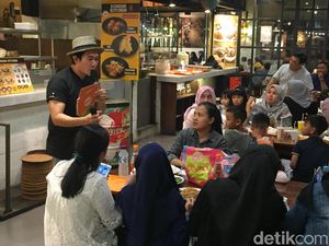 Ini Ekspresi Gembira Mereka yang  dTraktir Detikcom dengan Hadiah Uang Tunai Ini Ekspresi Gembira Mereka yang  dTraktir Detikcom dengan Hadiah Uang Tunai
