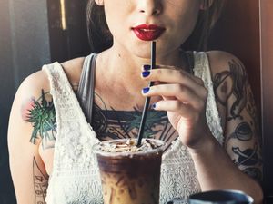 Ramadan, Makin Banyak Wanita yang Hapus Tato