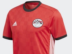 Ini jersey Mesir yang dikenakan di Piala Dunia 2018. Jersey ini bakal bersejarah mengingat ini kali pertama Mesir lolos ke putaran final sejak terakhir kali pada tahun 1990. (Foto: internet)
