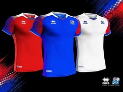 Sementara jersey Timnas Islandia adalah berwarna biru dengan sedikit motif merah di bagian lengannya. (Foto: internet)