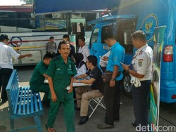 Sopir Bus yang Masuk Terminal Ciamis Dites Urine