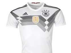 Grup F diisi Jerman, Meksiko, Swedia, dan Korea Selatan. Jerman sebagai juara bertahan, memiliki jersey berdesain futuristik dengan warna dominannya masih putih. (Foto: Internet)