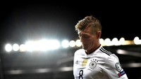 10. Toni Kroos diperkirakan menjadi pemain dengan nilai transfer yang paling tinggi. Gelandang timnas Jerman ini bisa menghasilkan 80 juta euro jika di jual Real Madrid. (Foto: Charles McQuillan/Getty Images)