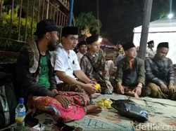 Ketemu Warga, Gus Yasin Ngobrol Santai di Alun-alun Kudus