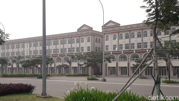 Foto: Deretan Ruko di Pulau D Reklamasi yang Disegel Anies
