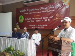 Ketemu Petani Tebu Jadi Momen Gus Ipul Kenalkan Puti