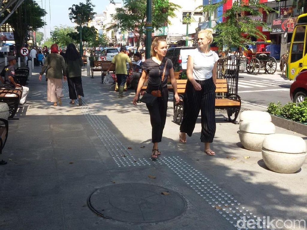 Malioboro Bebas Kendaraan Bermotor, Setuju? Malioboro Bebas Kendaraan Bermotor, Setuju?