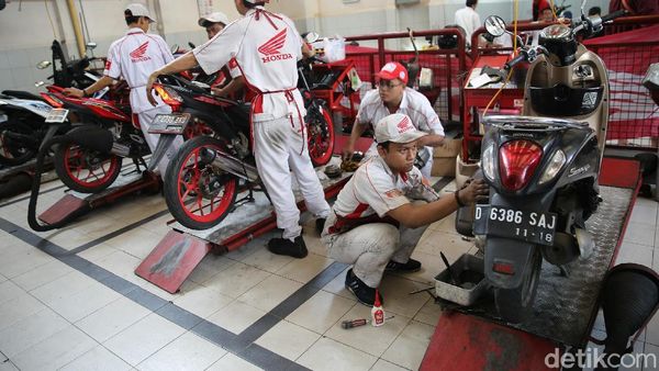 Jelang Mudik Lebaran Servis Motor Meningkat