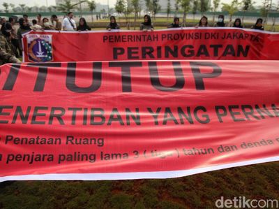 Anies Baswedan Segel Bangunan di Pulau D