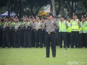 10 Sniper Siap Tembak Penjahat Saat Operasi Ketupat di Jember 10 Sniper Siap Tembak Penjahat Saat Operasi Ketupat di Jember