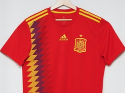 Ini penampakan jersey Spanyol di Rusia, dengan warna merah masih menjadi pilihan. (Foto: Internet)