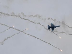 Taiwan Latihan Militer Saat 2 Balon Udara China Terdeteksi Taiwan Latihan Militer Saat 2 Balon Udara China Terdeteksi