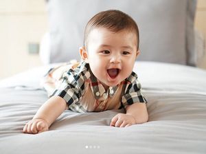 Gemes! Lucunya Raphael Moeis, Putra Sandra Dewi