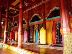 Istana Pagaruyung yang Cantik Buat Foto-foto