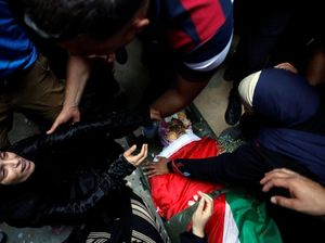 Peluru Tajam Tentara Israel Tebus Dada Ezz El-Deen