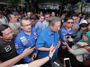 Demokrat ke Ngabalin: SBY Tak Mengadili tapi Sampaikan Fakta Demokrat ke Ngabalin: SBY Tak Mengadili tapi Sampaikan Fakta