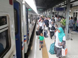 Ingat! Mudik Pakai Kereta Syaratnya Tetap Harus Vaksinasi Ingat! Mudik Pakai Kereta Syaratnya Tetap Harus Vaksinasi