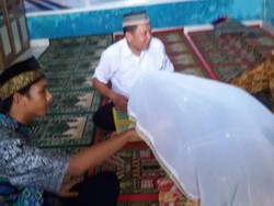 Terjerat Kasus Narkoba, Firman Nikahi Kekasihnya di Kantor Polisi