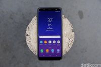 Review Galaxy A6+ 