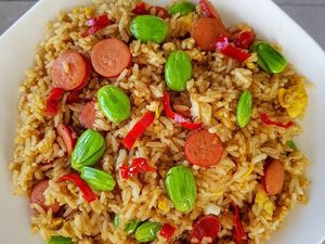 Sedap Mantap! Nasi Goreng Mawut hingga Nasi Goreng Teri Untuk Sahur