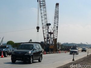 Mudik Bawa Mobil, yang Aman Berangkat Malam atau Siang?