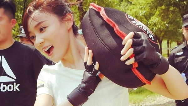 Ini Yuan Shanshan, Artis Cantik China yang Dijuluki Ratu Sixpack