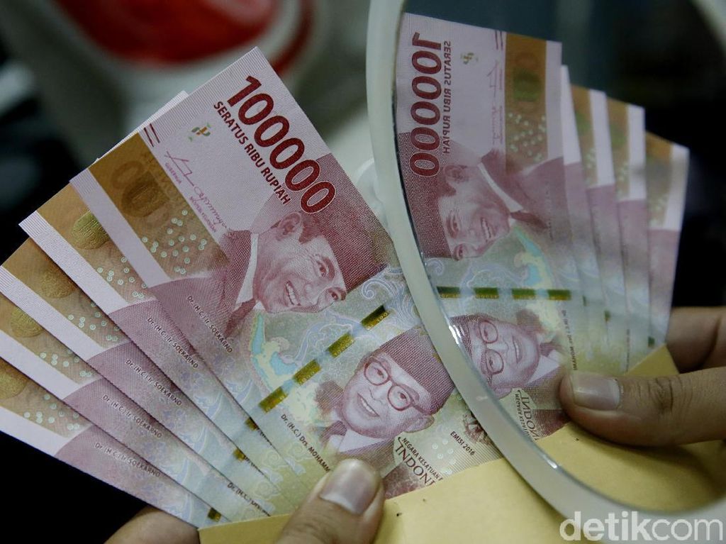 3 Syarat Penerima Bantuan Rp 600 Ribu dari Jokowi
