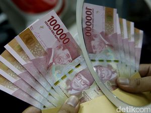 Indeks Keyakinan Konsumen Turun, Warga RI Pilih Nabung Ketimbang Belanja Indeks Keyakinan Konsumen Turun, Warga RI Pilih Nabung Ketimbang Belanja