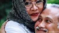46 Tahun Menikah, Ini Potret Mesra Mbak Tutut dan Suami yang Sepi Gosip