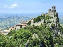 Negara Ini Ada di Dalam Negara, Kok Bisa?