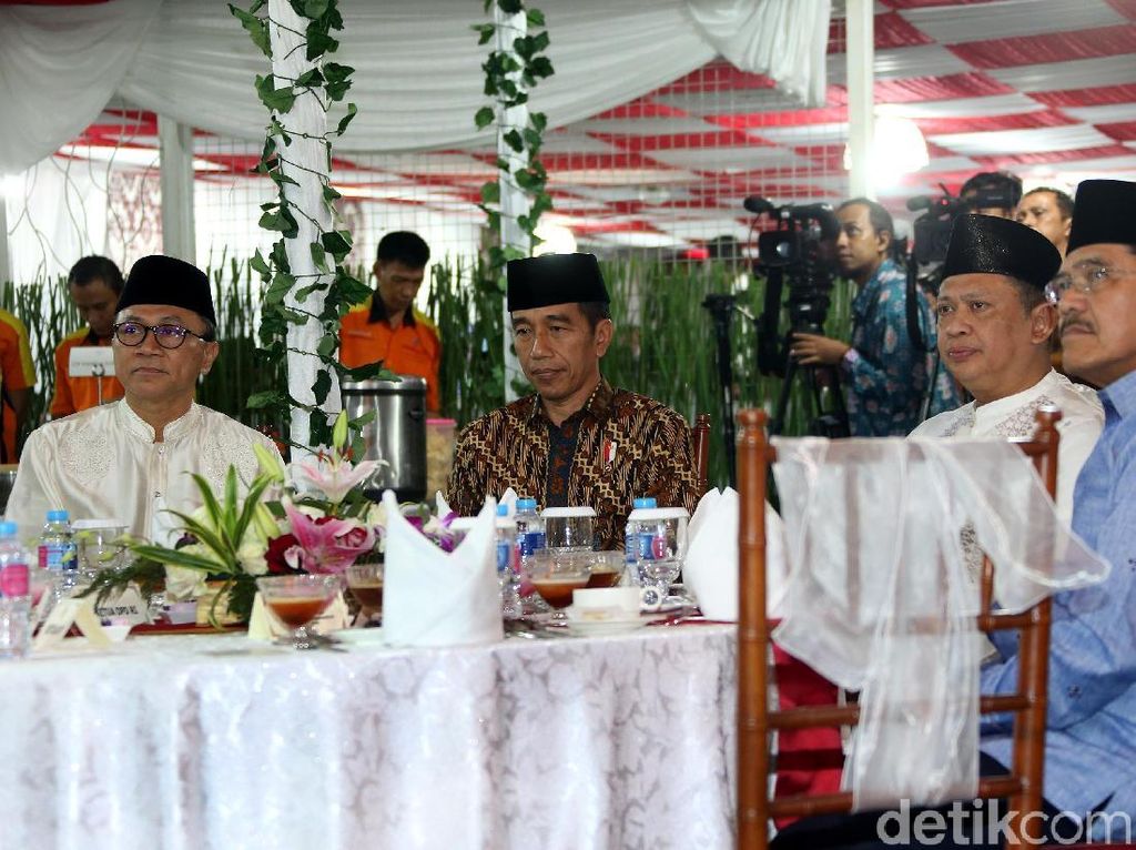 Dari Semarang Segera Balik Jakarta, Zulhas: Mau Bukber dengan Jokowi Dari Semarang Segera Balik Jakarta, Zulhas: Mau Bukber dengan Jokowi