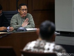 Di Sidang PK, Anas Urbaningrum Persoalkan Bayar Uang Pengganti