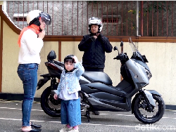 Ini Etika Jadi Penumpang Motor Agar Selamat Sampai Tujuan