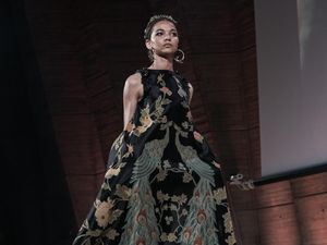 Ini Deretan Busana Batik Karya 3 Desainer Indonesia yang Memukau di Paris