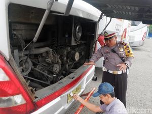 Polisi Wonosobo Temukan Bus Tak Laik Jalan di Terminal Mendolo
