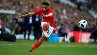 5. Trent Alexander-Arnold. Bek kanan berusia 19 tahun ini lahir di Liverpool, Inggris pada 7 Oktober 1998. Penampilan impresif bersama Liverpool sepanjang 2017/2018 membuatnya melakoni debut di timnas senior awal bulan ini sekaligus berangkat ke Rusia. (Foto: Phil Noble/Reuters)